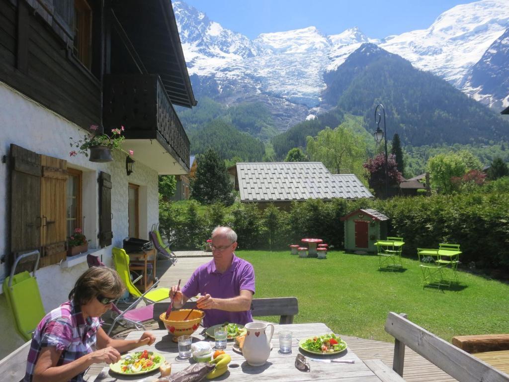 Chambre D'Hotes La Taniere De Groumff Chamonix Rum bild